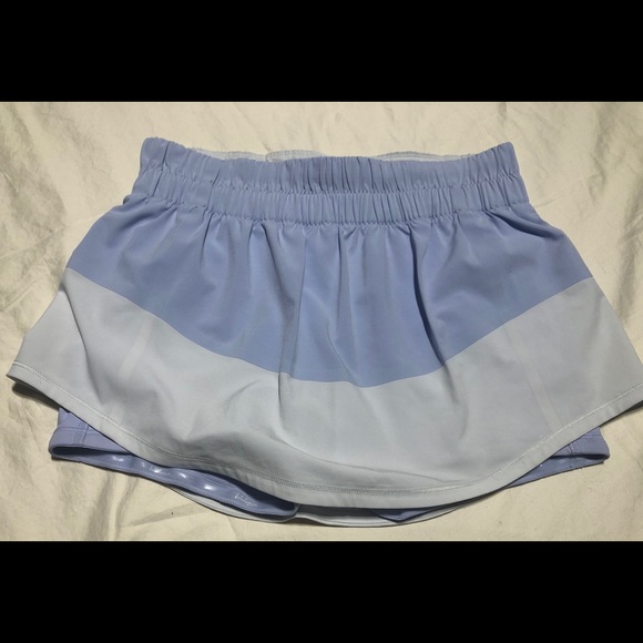 lululemon athletica Pants - Lululemon lavender skorts Size 6